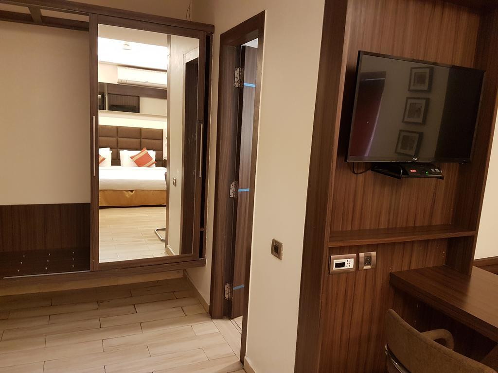 Hotel Arif Castles 2*